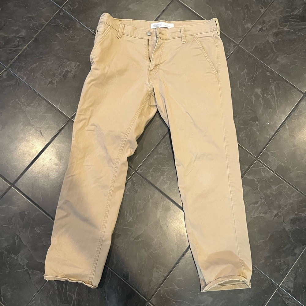 Levi’s Khaki Pants